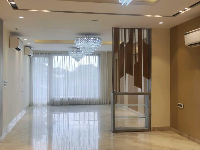 500 sq yards 4BHK luxury builder floor for sale in DLF Phase 1 Gurgaon