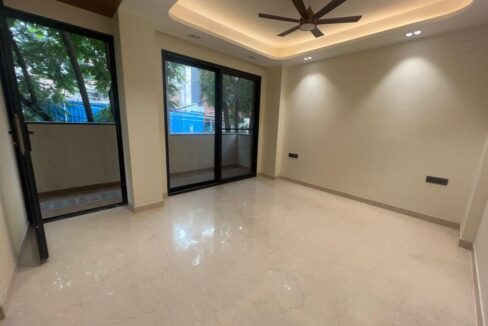 3BHK builder floor in DLF Phase 1 G Block Gurgaon on 200 square yards premium location