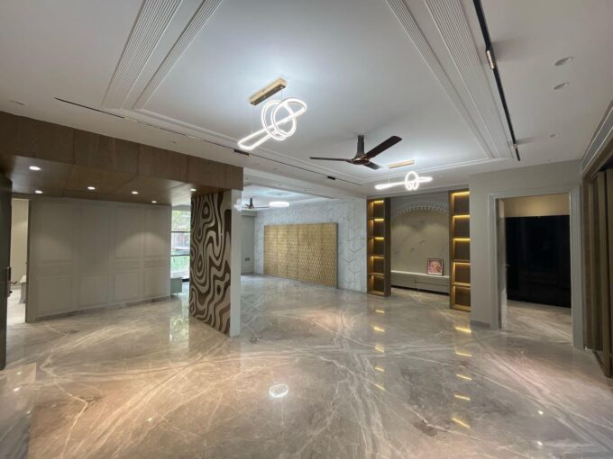 Luxury 4BHK builder floor interior view in Malibu Towne Gurgaon, 500 sq yards property for sale